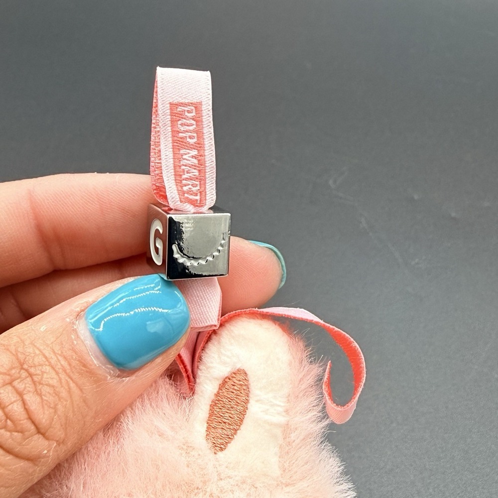 POP MART Labubu G Pin For Love Series Mini Vinyl Plush Pendant Bag Charm - Picture 4 of 11